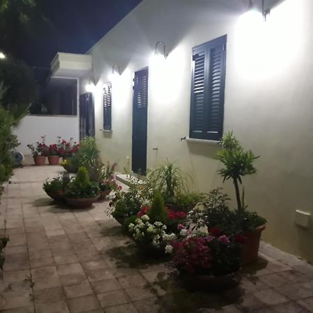 Ferienwohnung Monolocale Da Anna Porto Cesareo Exterior foto